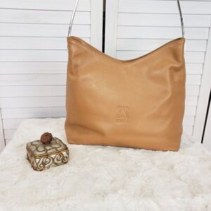 Zeus Metal Handle Tan Leather Handbag
